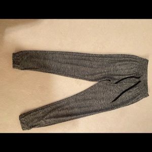 NEW HEATHERED GREY JOGGERS SIZE SMALL